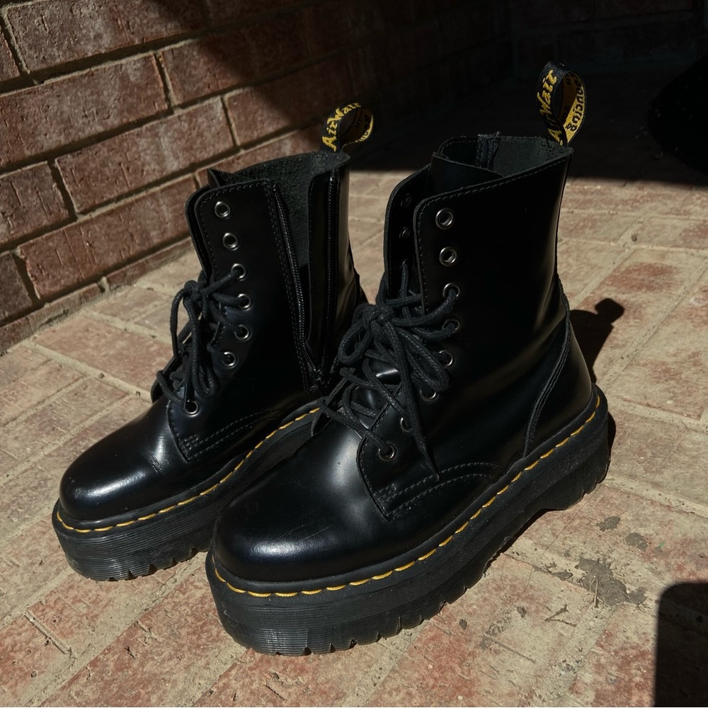 Doc Martens Womens Jadon Platform Boots